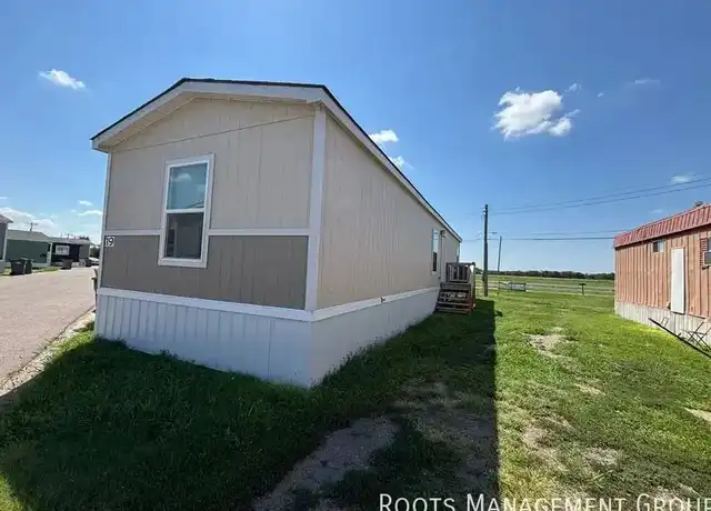 Property at 700 E 6th St Unit 19, Hays, KS, 67601, 2 beds, 2 baths, [object Object]