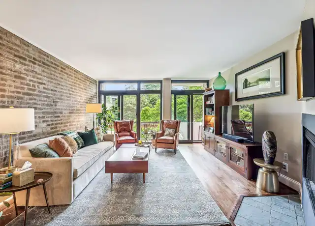 Property at 335 N St SW, Washington, DC, 20024, 2 beds, 1 bath, [object Object]