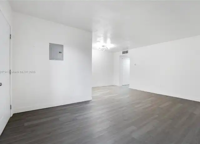 Property at 610 NE 123rd St Unit 103, North Miami, FL, 33161, 1 bed, 1 bath, [object Object]