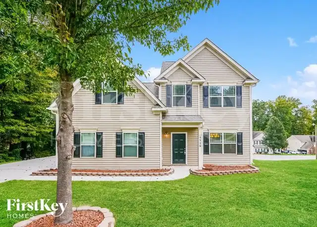 Property at 5519 Pinebrook Ln, Winston Salem, NC, 27105, 3 beds, 2.5 baths, [object Object]