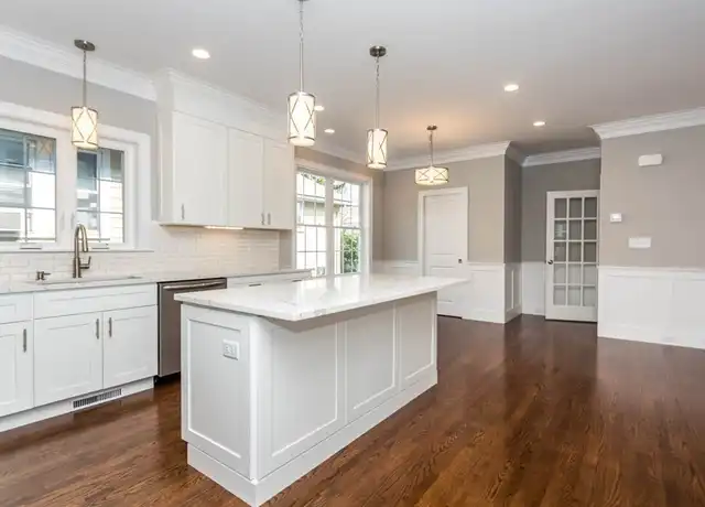 Property at 33 Eddy St #1, Waltham, MA, 02453, 4 beds, 3.5 baths, [object Object]