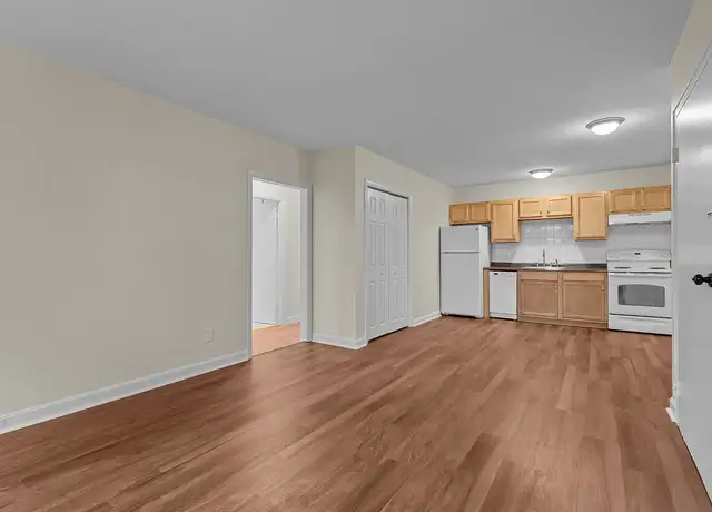 Photo of 22 Pulaski St, Peabody, MA 01960