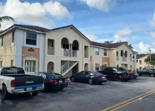 Property at 2524 SE 16th Rd #100, Homestead, FL, 33035, 3 beds, 2 baths, [object Object]