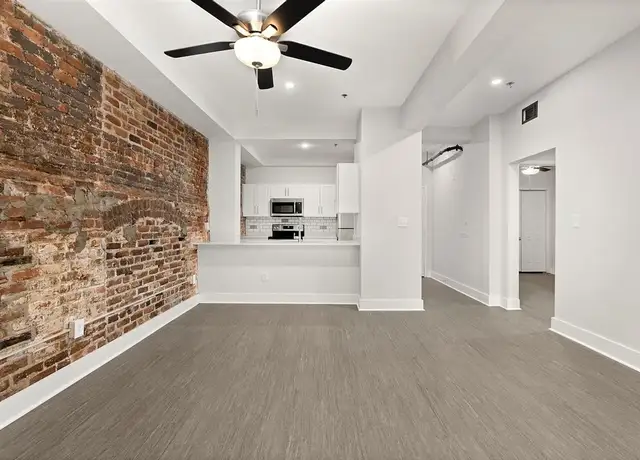 Photo of 1000 King St, Charleston, SC 29403