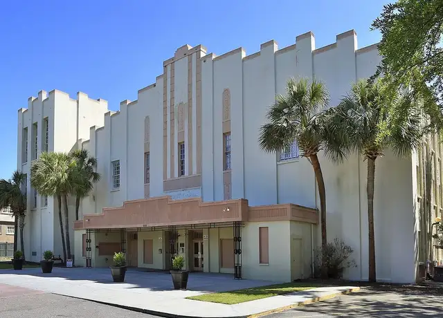 Photo of 1000 King St, Charleston, SC 29403