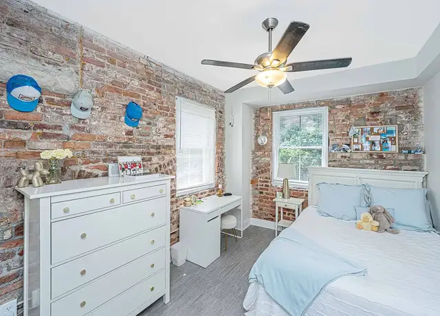 Photo of 1000 King St, Charleston, SC 29403