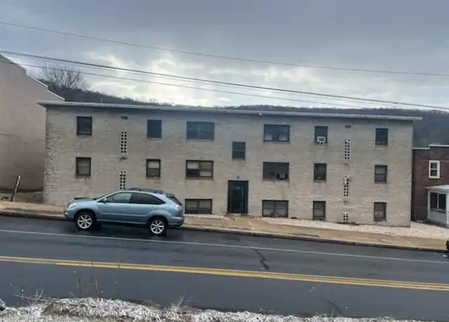 Property at 1938 Perkiomen Ave, Reading, PA, 19606, 1 bed, 1 bath, [object Object]