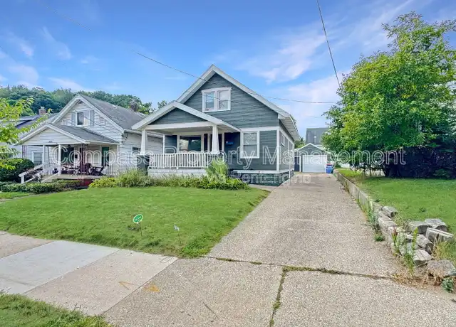 Property at 1462 Walker Ave NW, Grand Rapids, MI, 49504, 4 beds, 2 baths, [object Object]