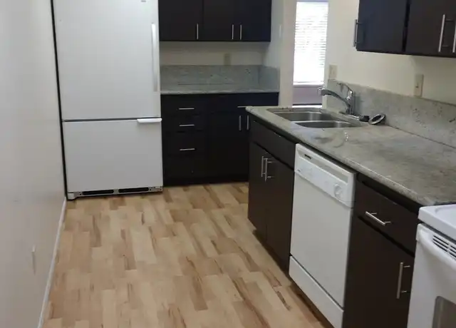 Property at 3614 Wetmore Ave Unit 10, Everett, WA, 98201, 1 bed, 1 bath, [object Object]