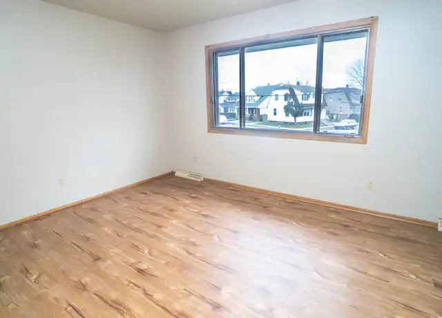 Property at 2501 19th St Unit 3, Racine, WI, 53403, 1 bed, 1 bath, [object Object]