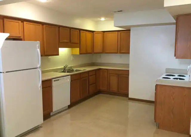 Property at 2369 Meadowpoint Dr, Troy, OH, 45373, 3 beds, 2.5 baths, [object Object]