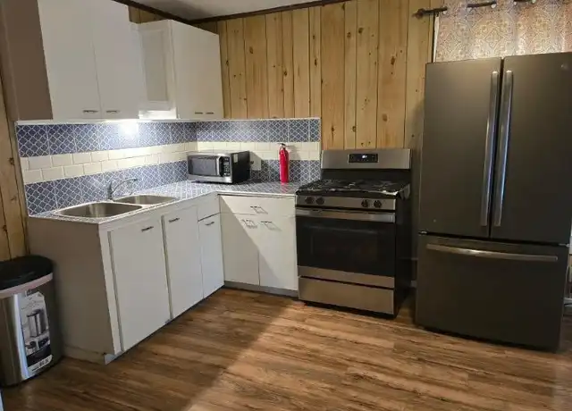 Property at 1611 Indian Trl Unit 1, Leesburg, FL, 34748, 3 beds, 1 bath, [object Object]