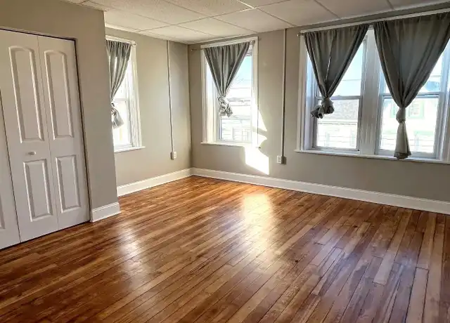 Property at 131 E Baltimore St Unit 131C, Hagerstown, MD, 21740, 3 beds, 1 bath, [object Object]