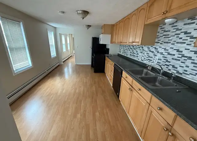 Property at 87 High St Unit 1, Biddeford, ME, 04005, 2 beds, 1 bath, [object Object]
