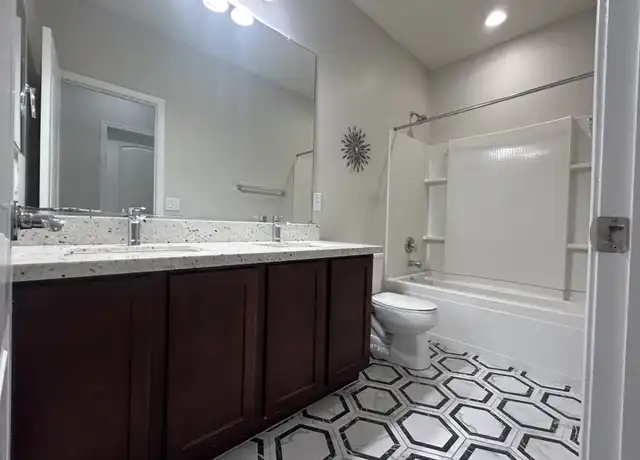 Property at 10765 W Avenida del Rey, Peoria, AZ, 85383, 4 beds, 2 baths, [object Object]
