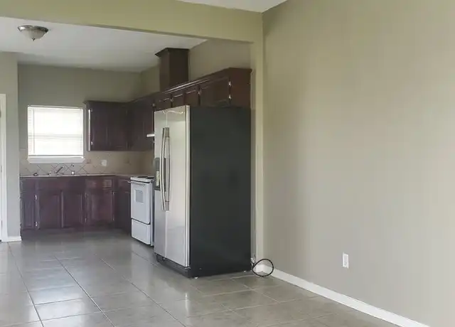 Property at 630 Mile 2 1/2 E Unit 6, Mercedes, TX, 78570, 1 bed, 1 bath, [object Object]