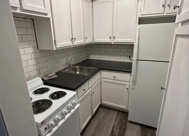 Property at 206 W Clark St Unit 4, Albert Lea, MN, 56007, 1 bed, 1 bath, [object Object]