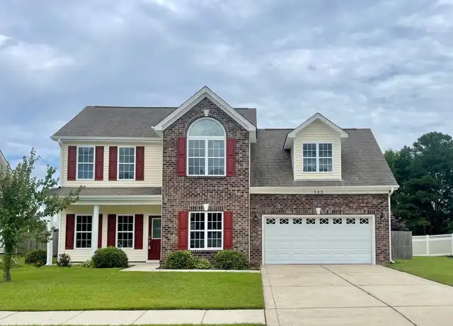 Property at 303 Elk Ct, Jacksonville, NC, 28546, 3 beds, 2.5 baths, [object Object]