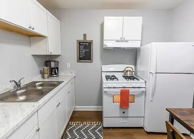 Property at Graystone Place Apartments - 2394 Afton Ave, Richmond, VA, 23224, 1-2 bed, 1 bath, [object Object]