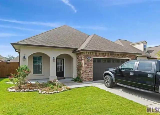 Property at 37299 Brigantines Dr, Prairieville, LA, 70769, 3 beds, 2 baths, [object Object]