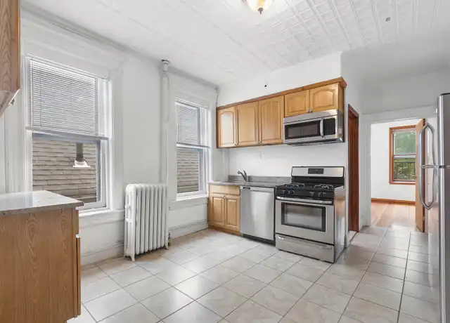 Property at 642 Avenue C Apt 5, Bayonne, NJ, 07002, 3 beds, 1 bath, [object Object]