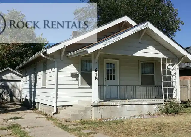 Property at 618 W 6th Ave, Hutchinson, KS, 67501, 2 beds, 1 bath, [object Object]