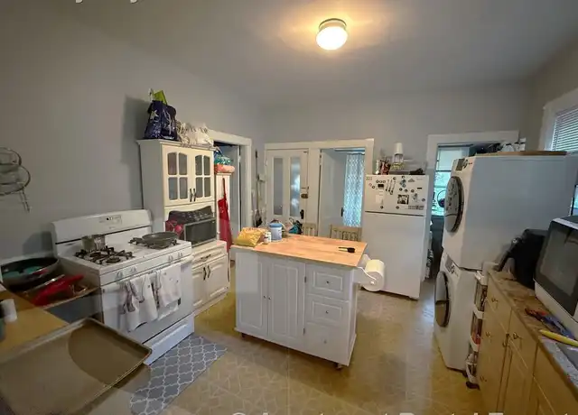 Property at 42 Glenwood Rd Unit 1, Somerville, MA, 02145, 2 beds, 1 bath, [object Object]