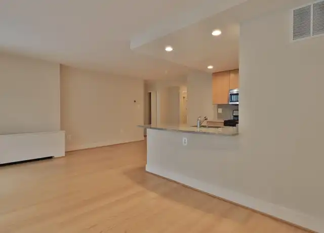 Property at 1255 New Hampshire Ave NW Unit 0602, Washington, DC, 20036, 1 bed, 1 bath, [object Object]