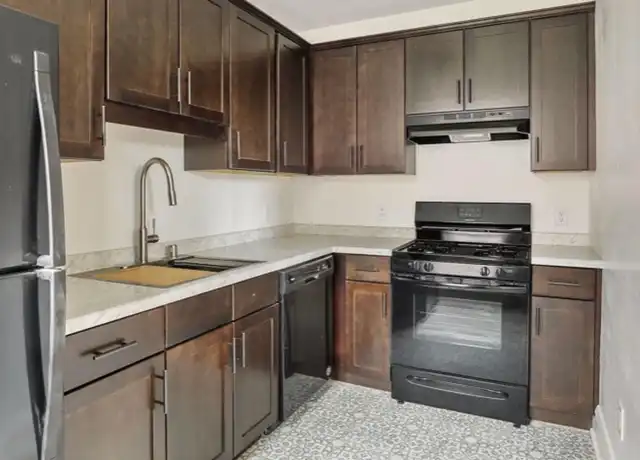 Property at 170 Summit Ave Unit 4, St Paul, MN, 55102, 1 bed, 1 bath, [object Object]