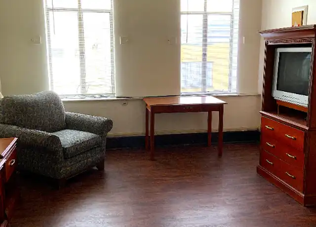 Property at 25 W Chestnut St Unit 1F, Washington, PA, 15301, 1 bed, 1 bath, [object Object]