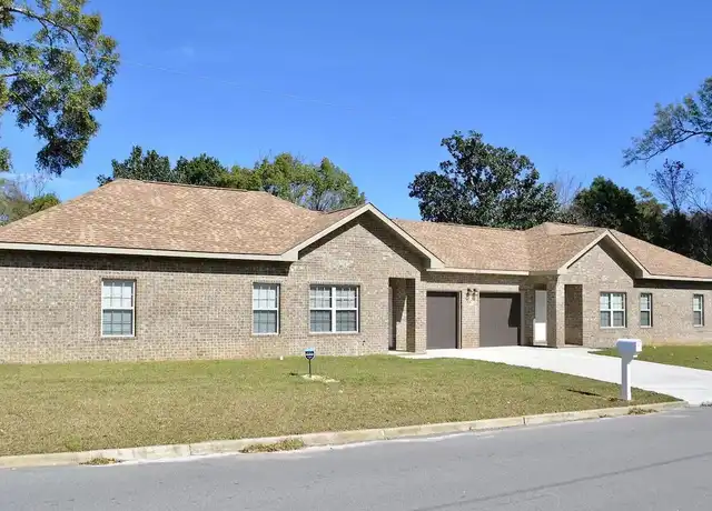 Property at 1918 W Gadsden St, Pensacola, FL, 32501, 3 beds, 2 baths, [object Object]