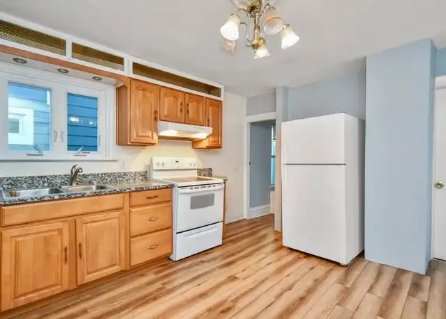 Property at 27 Brook St Unit 1, Somerville, MA, 02145, 4 beds, 2 baths, [object Object]