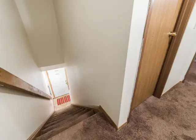 Property at 809 Edgebrook Dr, DeKalb, IL, 60115, 4 beds, 2 baths, [object Object]