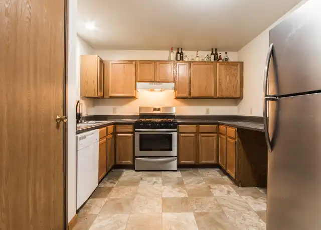 Property at 809 Edgebrook Dr, DeKalb, IL, 60115, 4 beds, 2 baths, [object Object]