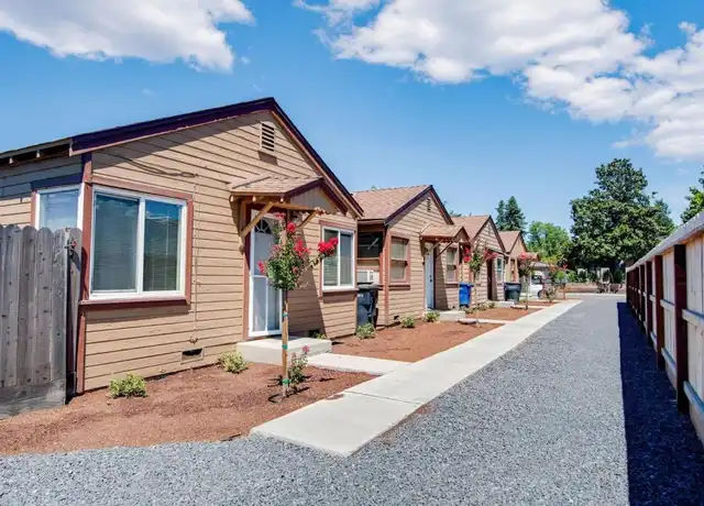 Property at 933 Hackberry Ave Unit 4, Modesto, CA, 95350, 1 bed, 1 bath, [object Object]
