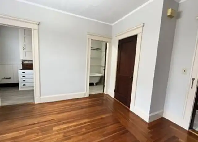 Property at 1 Harbor St Unit 3, Salem, MA, 01970, 1 bed, 1 bath, [object Object]