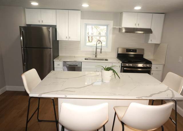 Photo of 301 Concord Rd Unit R, Wayland, MA 01778