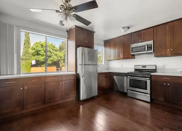 Property at 1340 N Citrus Ave, Los Angeles, CA, 90028, 1 bed, 1 bath, [object Object]