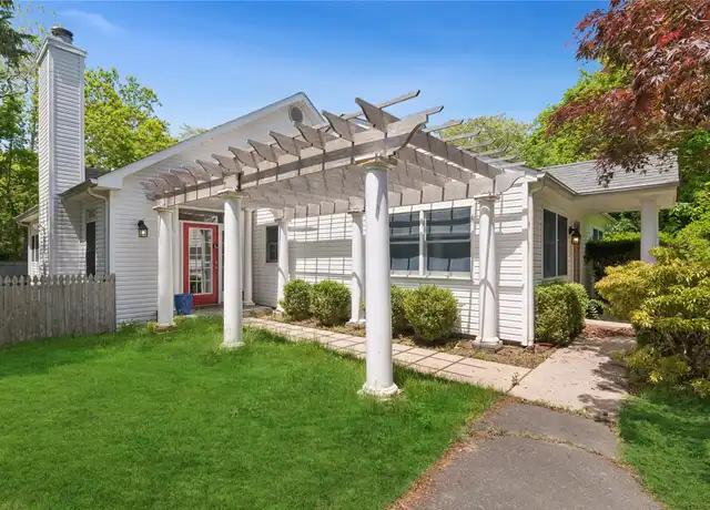 Property at 35 Maple St, Westhampton Beach, NY, 11978, 3 beds, 2.5 baths, [object Object]