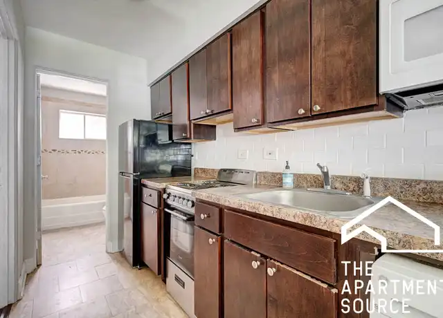 Property at 1735 W Bryn Mawr Ave #1, Chicago, IL, 60660, 1 bed, 1 bath, [object Object]