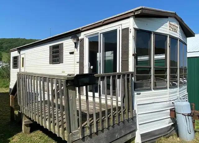 Property at 105 4th St Lot 14, Terra Alta, WV, 26764, 1 bed, 1 bath, [object Object]