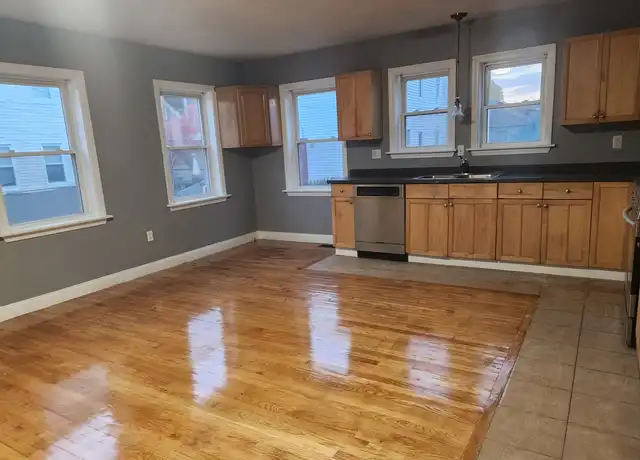 Property at 21 Washburn St Unit A, Worcester, MA, 01610, 3 beds, 2 baths, [object Object]