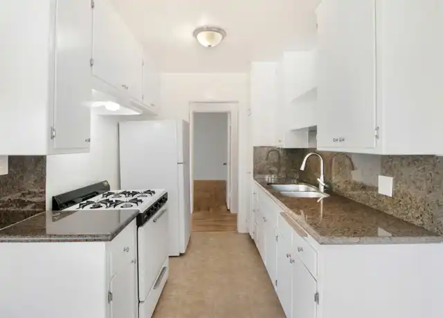 Property at 1437 Brockton Ave Unit 01, Los Angeles, CA, 90025, 2 beds, 1 bath, [object Object]