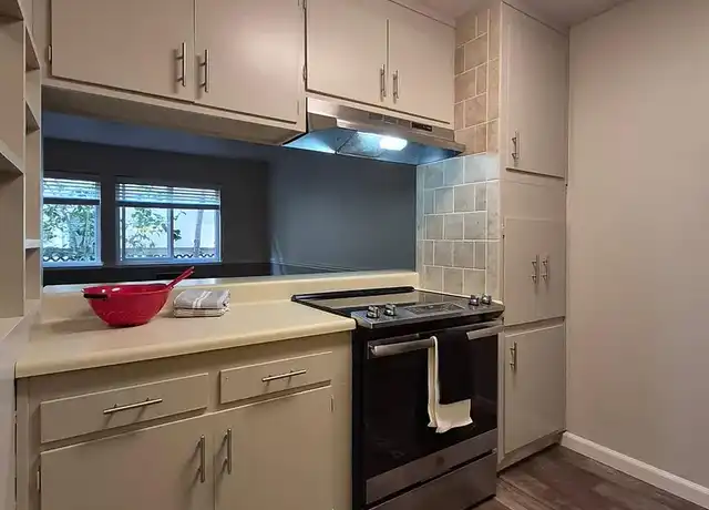 Property at 1711 N St, Sacramento, CA, 95811, 1 bed, 1 bath, [object Object]