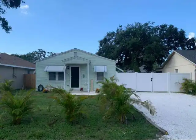 Property at 5706 18th Ave S, Gulfport, FL, 33707, 2 beds, 1 bath, [object Object]