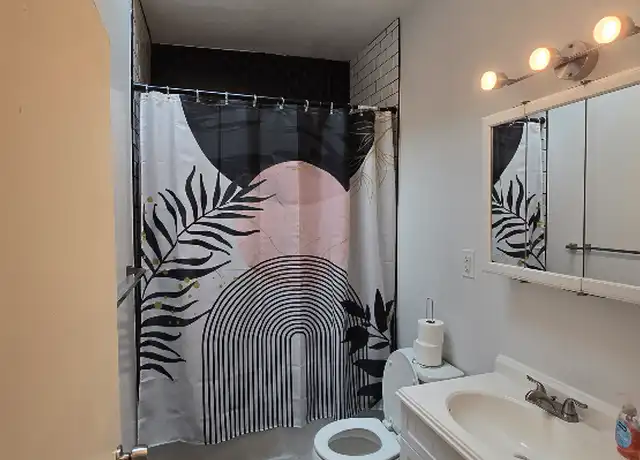 Property at 2937 Eastern Ave Unit 2, Baltimore, MD, 21224, 1 bed, 1 bath, [object Object]