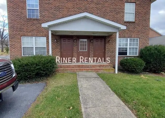 Property at 135 Lewis St, Harrisonburg, VA, 22801, 1 bed, 1 bath, [object Object]