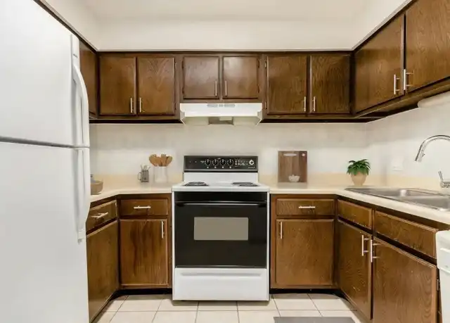 Property at 4445 Mobile Dr Unit A, Columbus, OH, 43220, 1 bed, 1 bath, [object Object]