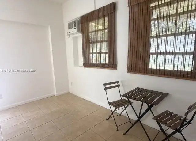 Property at 242 NE 127th St, North Miami, FL, 33161, 0 beds, 1 bath, [object Object]
