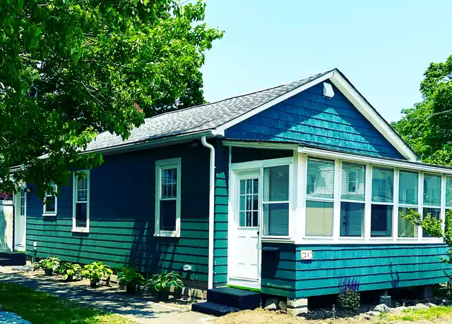 Property at 21 Balkcom St, Riverside, RI, 02915, 2 beds, 1 bath, [object Object]